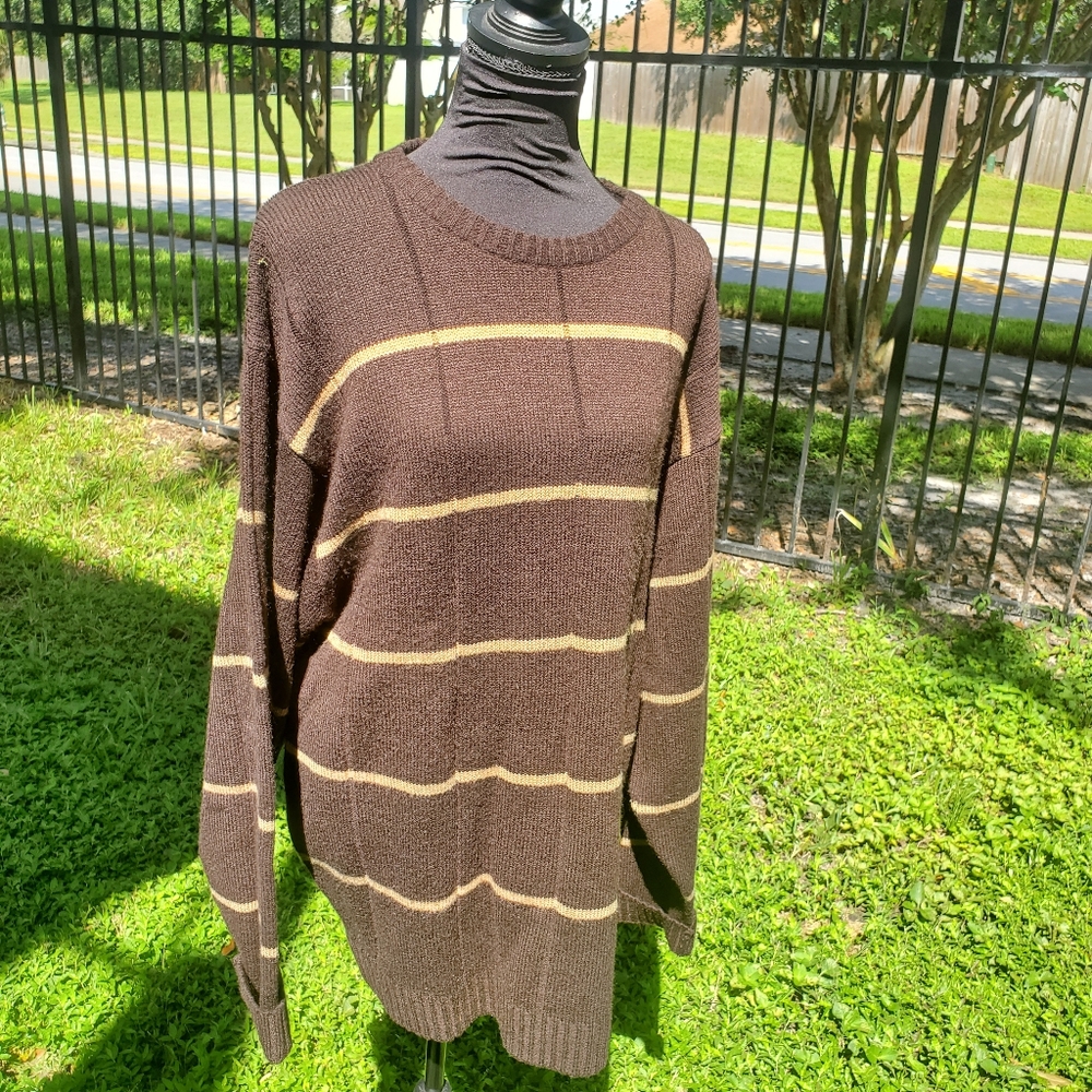 A Adams & spire XXL sweater